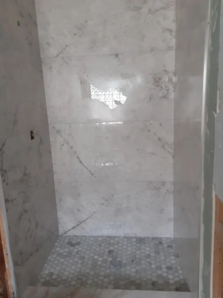 2A6E8F7E-0458-4A57-AF80-9EBED26403D5_1_105_c